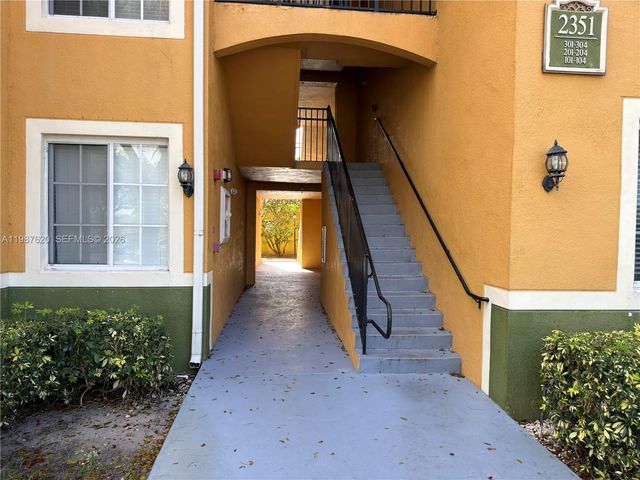 2351 W Preserve Way 104, Miramar, FL 33025