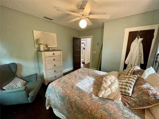 2703 10TH AVENUE W, Bradenton, FL 34205