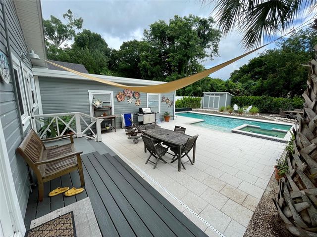 2703 10TH AVENUE W, Bradenton, FL 34205