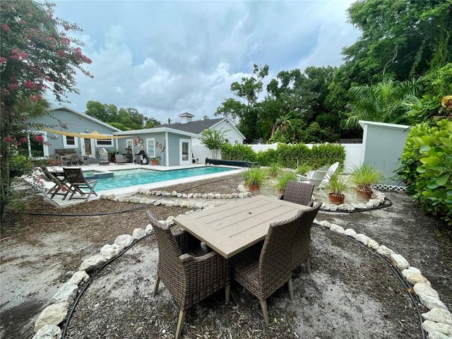 2703 10TH AVENUE W, Bradenton, FL 34205