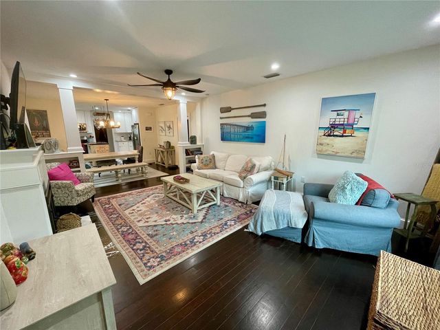 2703 10TH AVENUE W, Bradenton, FL 34205