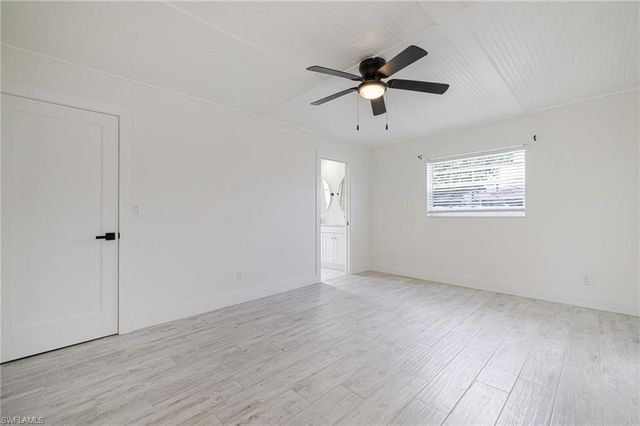 208 SE 43rd TER, Cape Coral, FL 33904