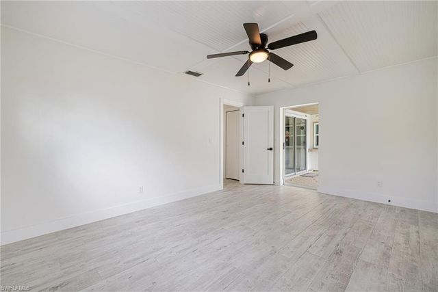 208 SE 43rd TER, Cape Coral, FL 33904