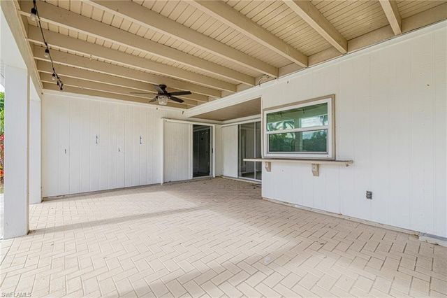 208 SE 43rd TER, Cape Coral, FL 33904