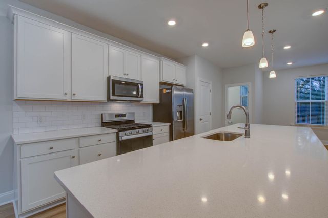 1237 Tice Lane, North Charleston, SC 29405
