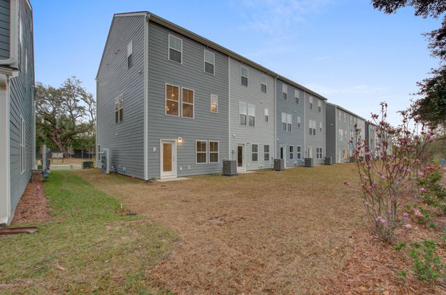1237 Tice Lane, North Charleston, SC 29405