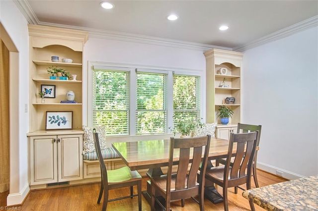160 Wellsprings Court, Pfafftown, NC 27040