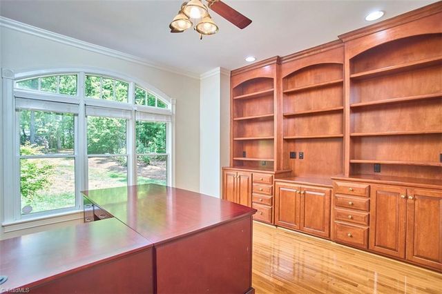160 Wellsprings Court, Pfafftown, NC 27040