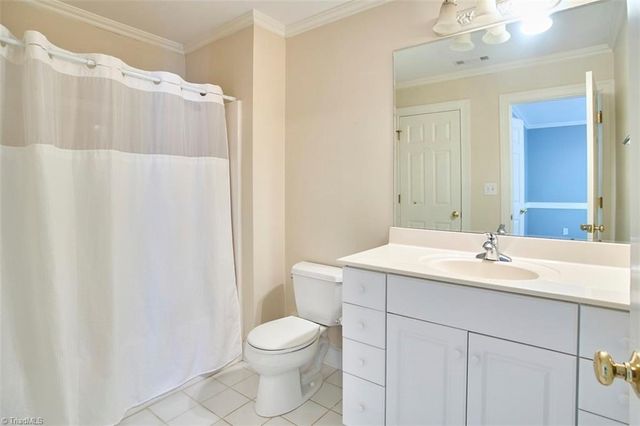 160 Wellsprings Court, Pfafftown, NC 27040