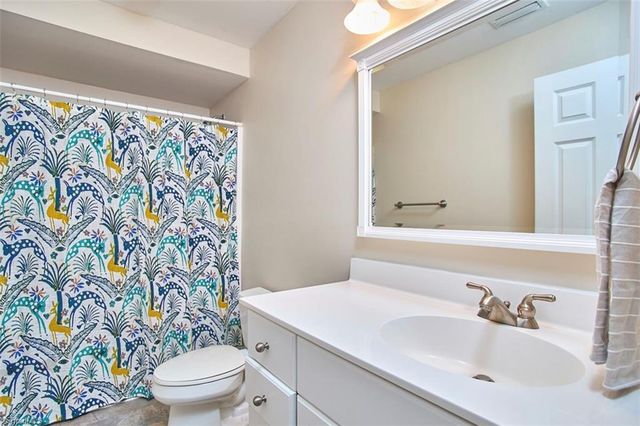 160 Wellsprings Court, Pfafftown, NC 27040