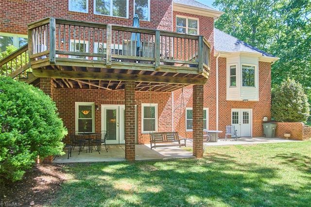 160 Wellsprings Court, Pfafftown, NC 27040