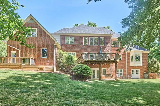 160 Wellsprings Court, Pfafftown, NC 27040