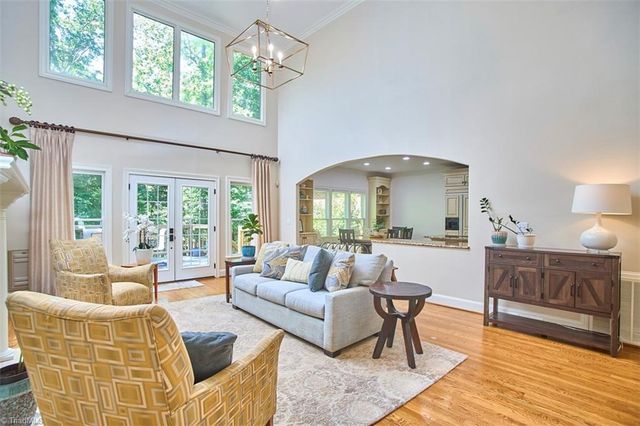 160 Wellsprings Court, Pfafftown, NC 27040