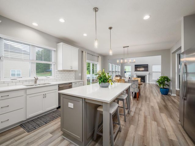 8836 Glacier Pointe Drive, Plain City, OH 43064