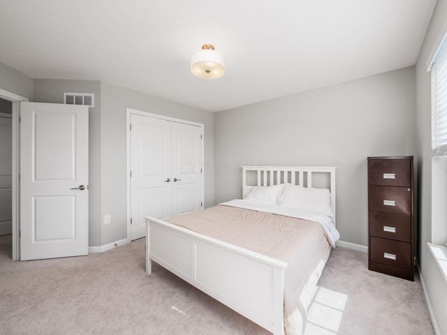 8836 Glacier Pointe Drive, Plain City, OH 43064