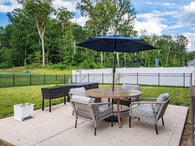 8836 Glacier Pointe Drive, Plain City, OH 43064