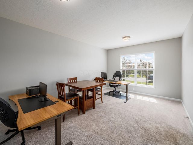 8836 Glacier Pointe Drive, Plain City, OH 43064