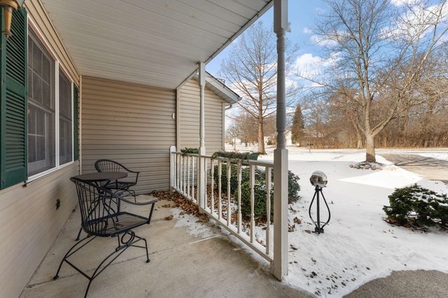 11327 Kelly Drive, St. John, IN 46373