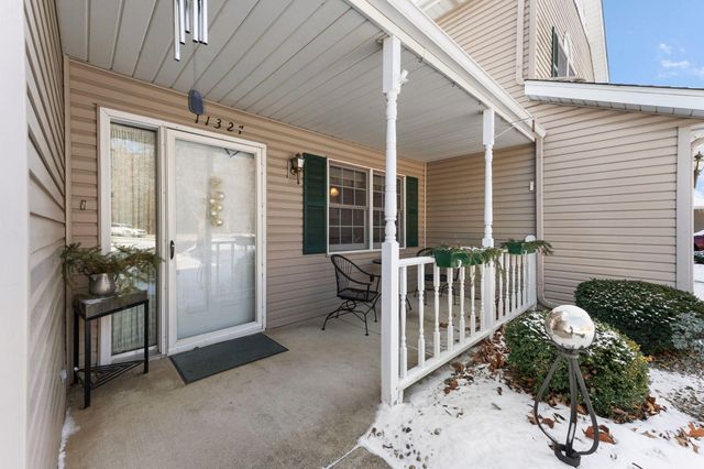 11327 Kelly Drive, St. John, IN 46373