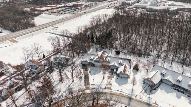 11327 Kelly Drive, St. John, IN 46373