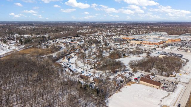 11327 Kelly Drive, St. John, IN 46373