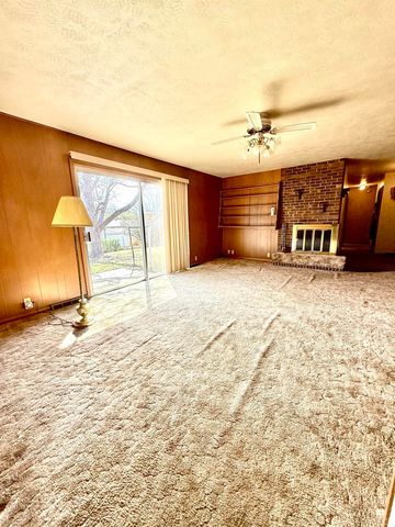 1609 N Campbell Street, Abilene, KS 67410