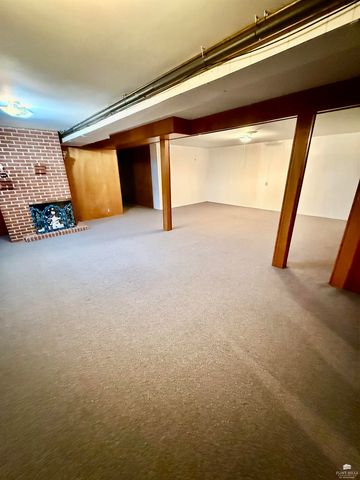 1609 N Campbell Street, Abilene, KS 67410