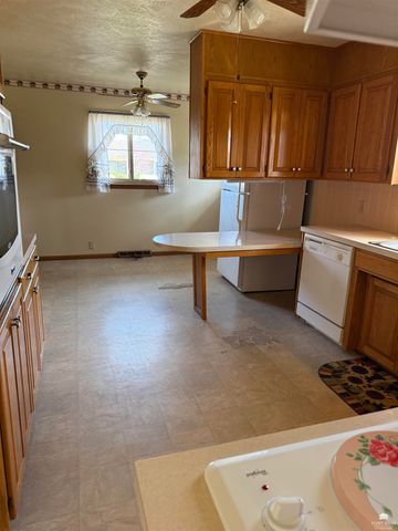 1609 N Campbell Street, Abilene, KS 67410