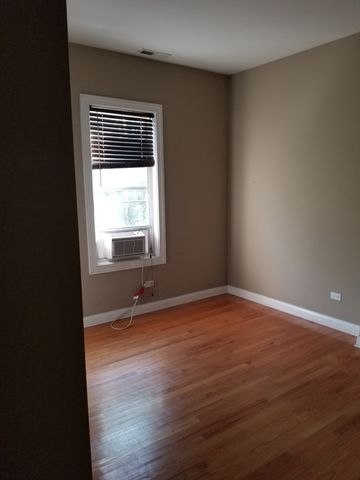 228 N SACRAMENTO Boulevard 2, Chicago, IL 60612