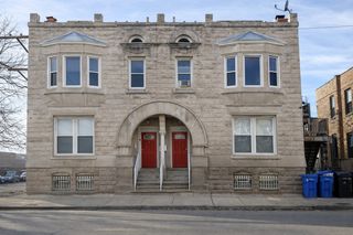 228 N SACRAMENTO Boulevard 2, Chicago, IL 60612