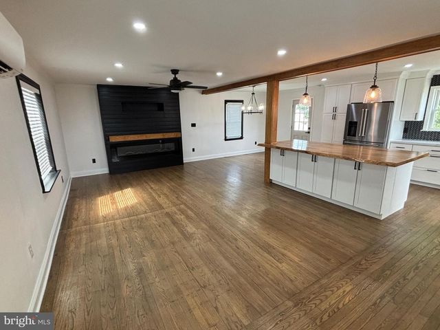 2161 MEADOW VIEW RD, Manheim, PA 17545