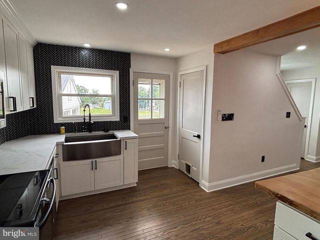 2161 MEADOW VIEW RD, Manheim, PA 17545
