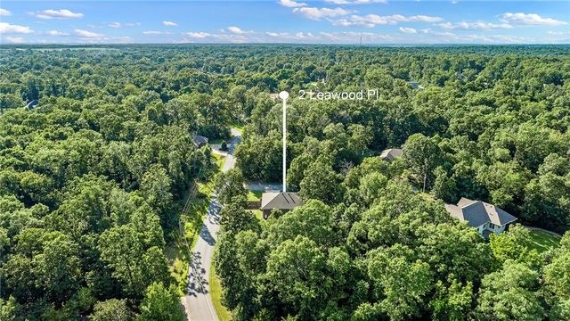 2 Leawood Place, Bella Vista, AR 72715