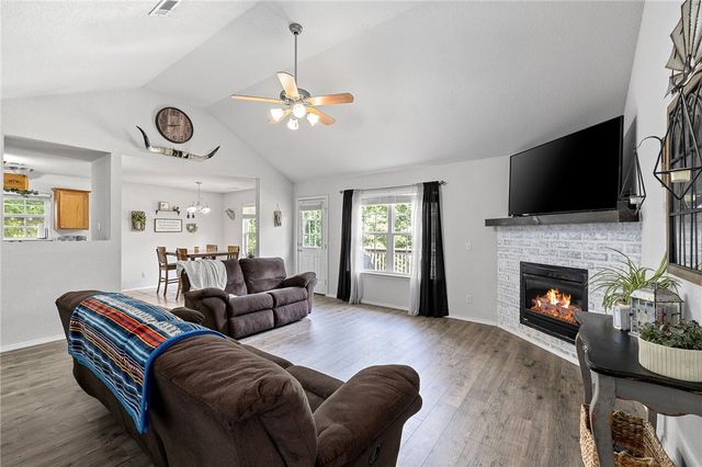 2 Leawood Place, Bella Vista, AR 72715