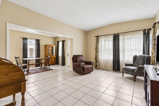 3841 CAMBAY Place, Jacksonville, FL 32210
