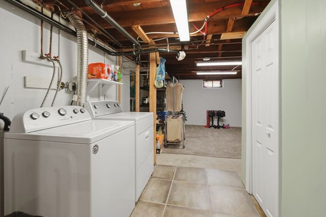 142 Sutton Ave, Oxford, MA 01540