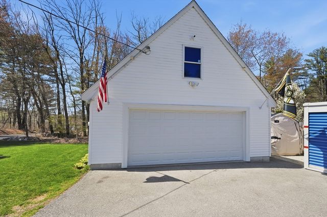 142 Sutton Ave, Oxford, MA 01540