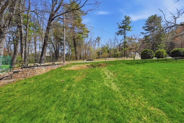 142 Sutton Ave, Oxford, MA 01540