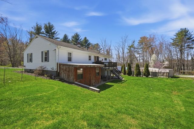 142 Sutton Ave, Oxford, MA 01540