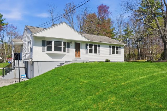 142 Sutton Ave, Oxford, MA 01540