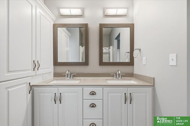 2605 N 167 Street, Omaha, NE 68116