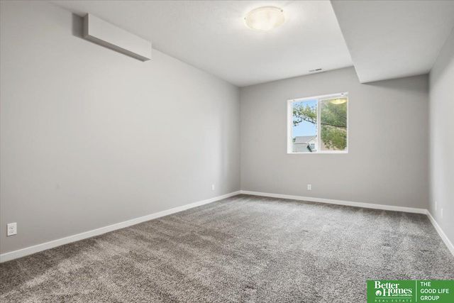 2605 N 167 Street, Omaha, NE 68116