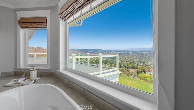24686 Wooded Vista, West Hills, CA 91307
