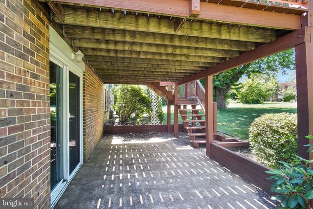 19 HEMLOCK DR, Mechanicsburg, PA 17055