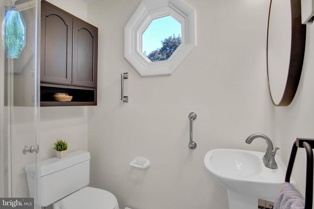 19 HEMLOCK DR, Mechanicsburg, PA 17055