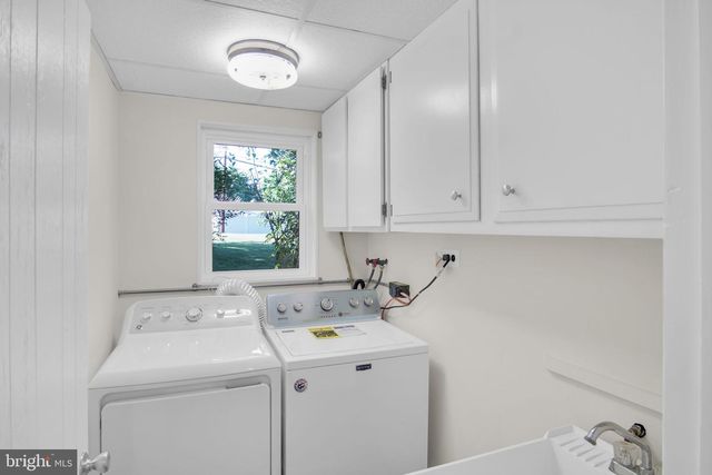 19 HEMLOCK DR, Mechanicsburg, PA 17055