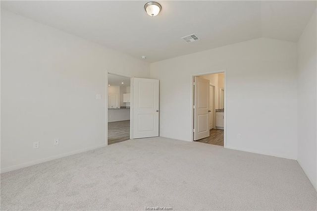 5521 Fox Bluff Drive, Bryan, TX 77807