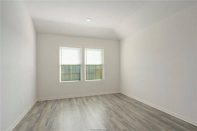 5521 Fox Bluff Drive, Bryan, TX 77807