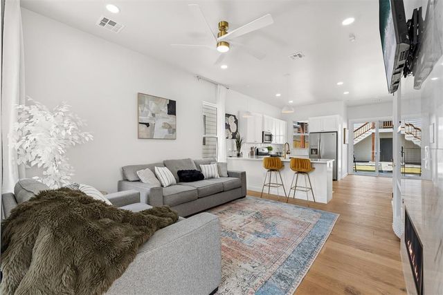 731 W Main Street, Edmond, OK 73003