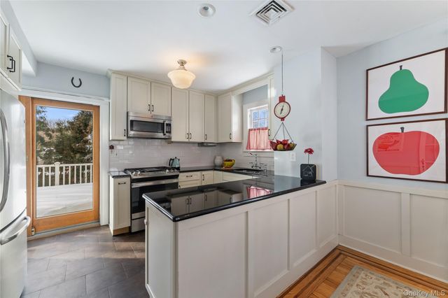 25 Croton Avenue, Hastings-on-hudson, NY 10706